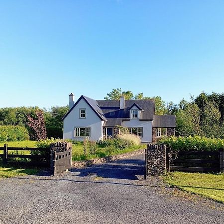 Conveniently Located House To Enjoy All Of Kerry Tralee Extérieur photo